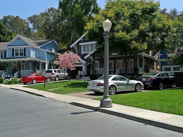 Wisteria Lane, Desperate housewives