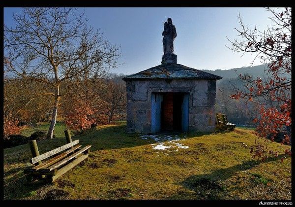 Petite chapelle de Saillant (63)