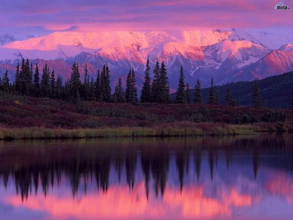 Coucher de soleil sur la montagne