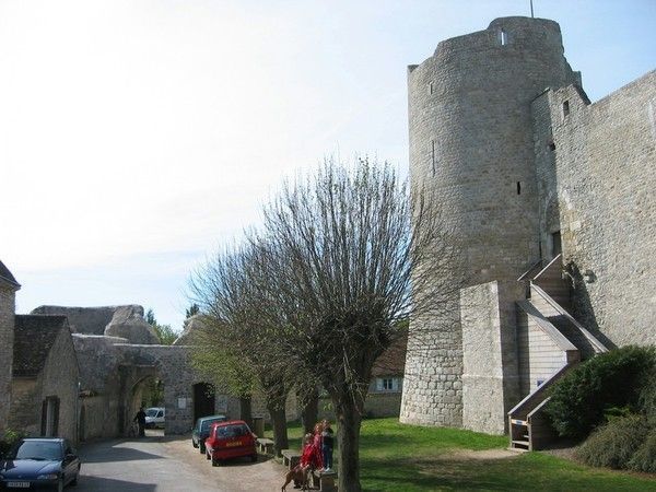 Yèvre-le-châtel, village du Loiret