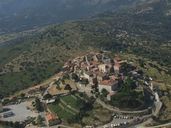 SANT ' ANTONINO, village de Haute-Corse