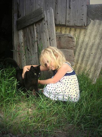 Fillette et chat